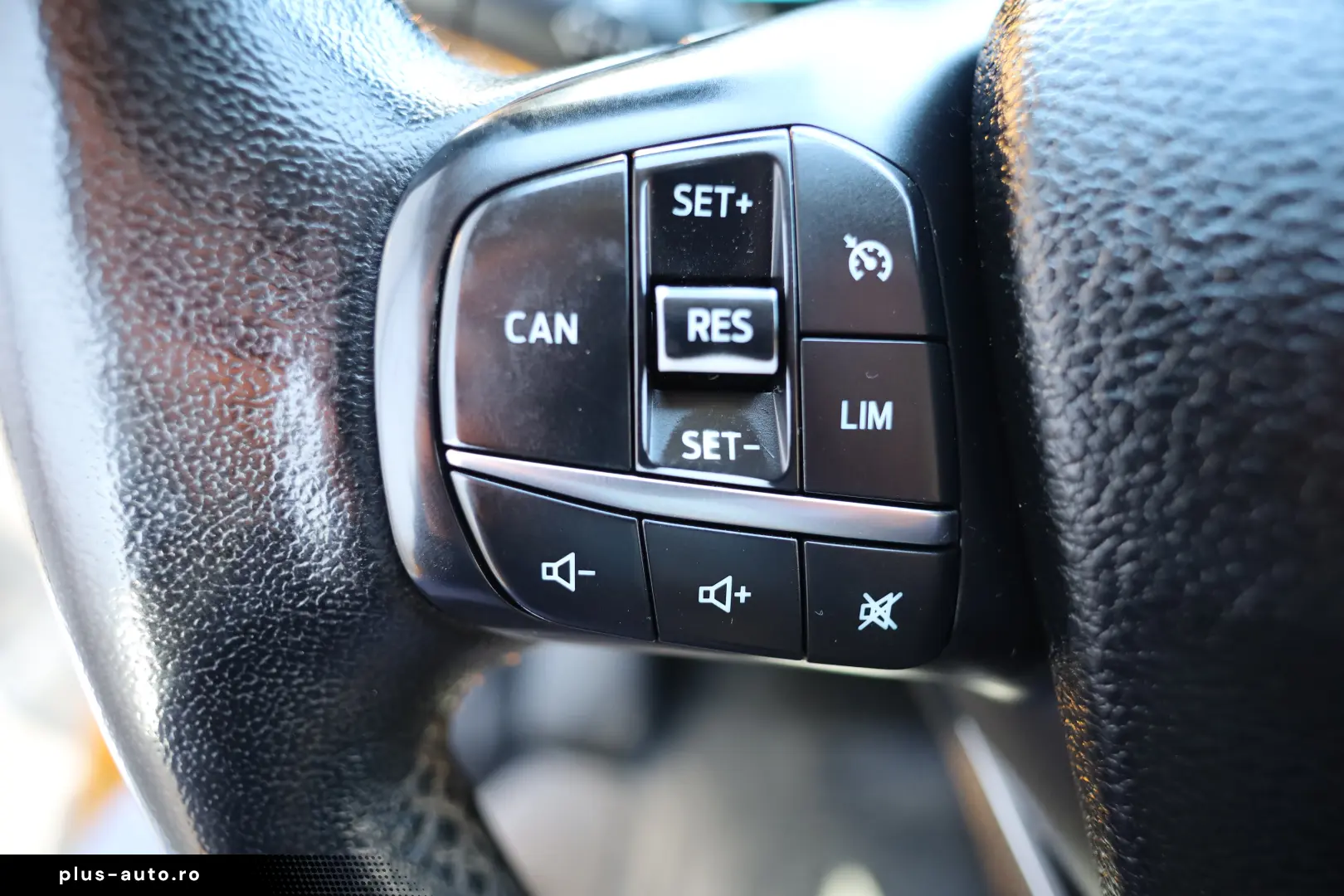 Ford Transit Custom L2H1 2.0D 130CP