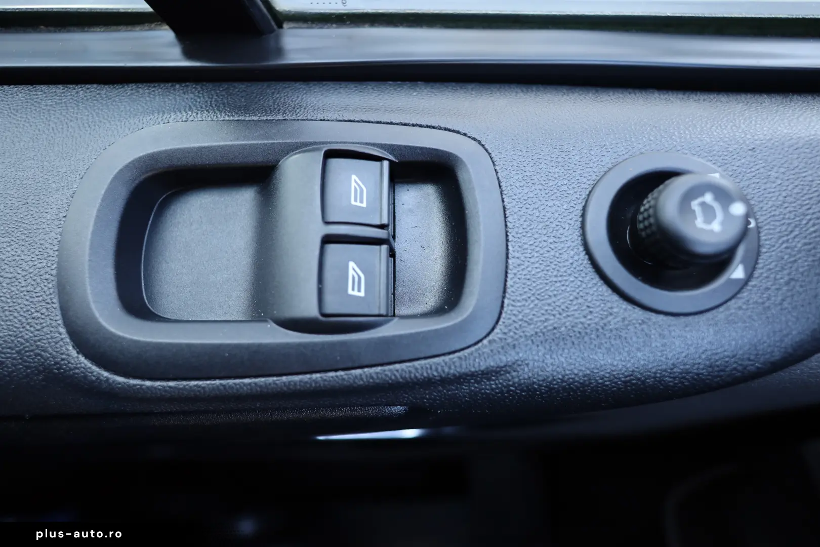 Ford Transit Custom L2H1 2.0D 130CP