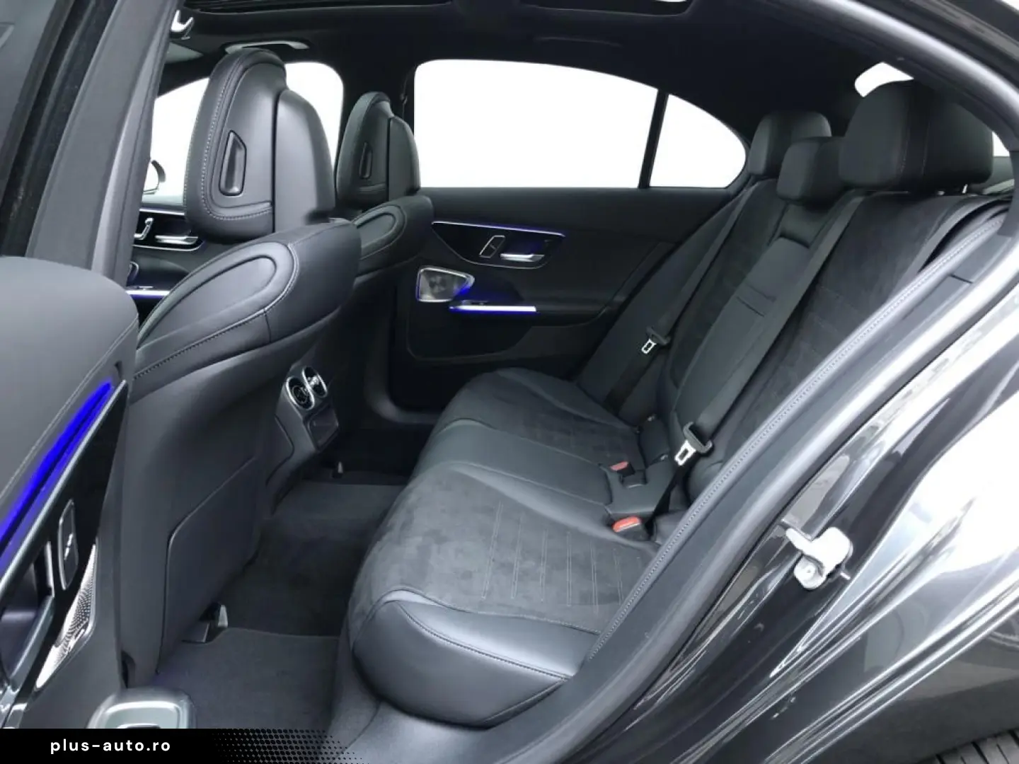 MERCEDES-BENZ C 300  MBUX AMG DigitalLight Pano AHK &hellip;