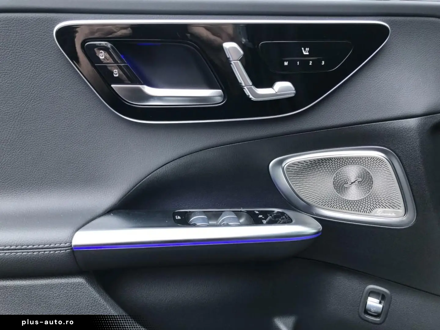 MERCEDES-BENZ C 300  MBUX AMG DigitalLight Pano AHK &hellip;