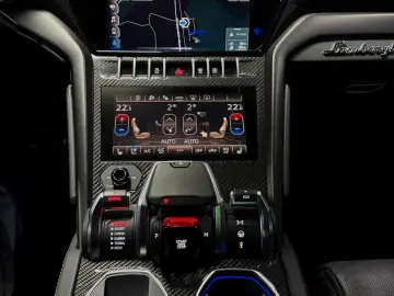 LAMBORGHINI  FULLCARBON PANO 360  PPF B&O HUD ALCANT