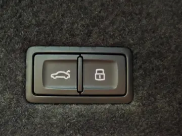 LAMBORGHINI  FULLCARBON PANO 360  PPF B&O HUD ALCANT