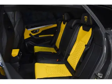 LAMBORGHINI Urus V8 - GRIGIO KERES   GIALLO