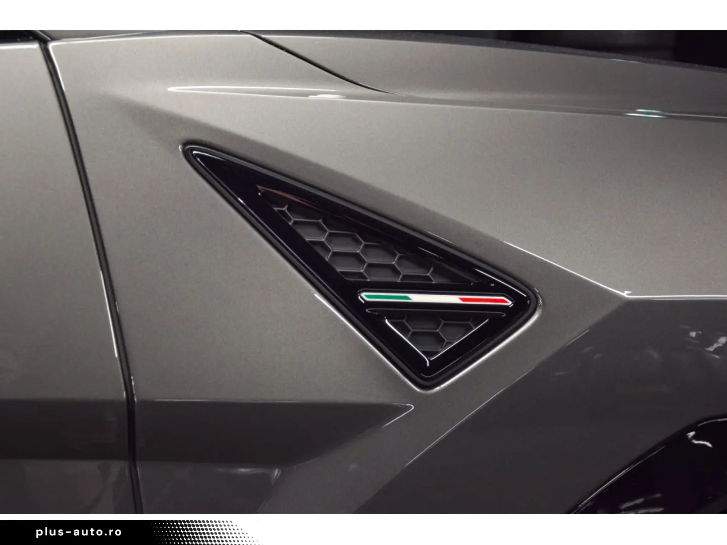 LAMBORGHINI Urus V8 - GRIGIO KERES   GIALLO