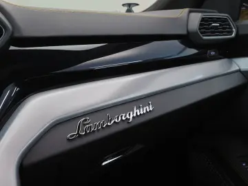 LAMBORGHINI Urus 4.0 V8 Autom.