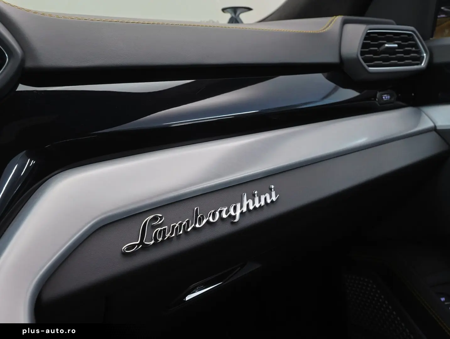 LAMBORGHINI Urus 4.0 V8 Autom.