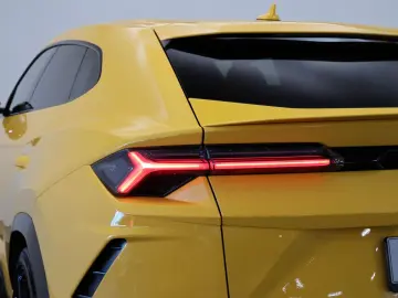 LAMBORGHINI Urus 4.0 V8 Autom.
