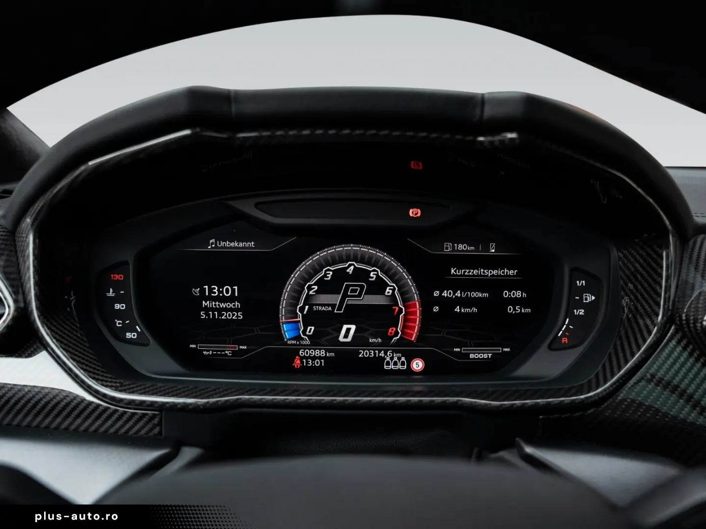 LAMBORGHINI Urus   Carbon Interior   Akrapovic