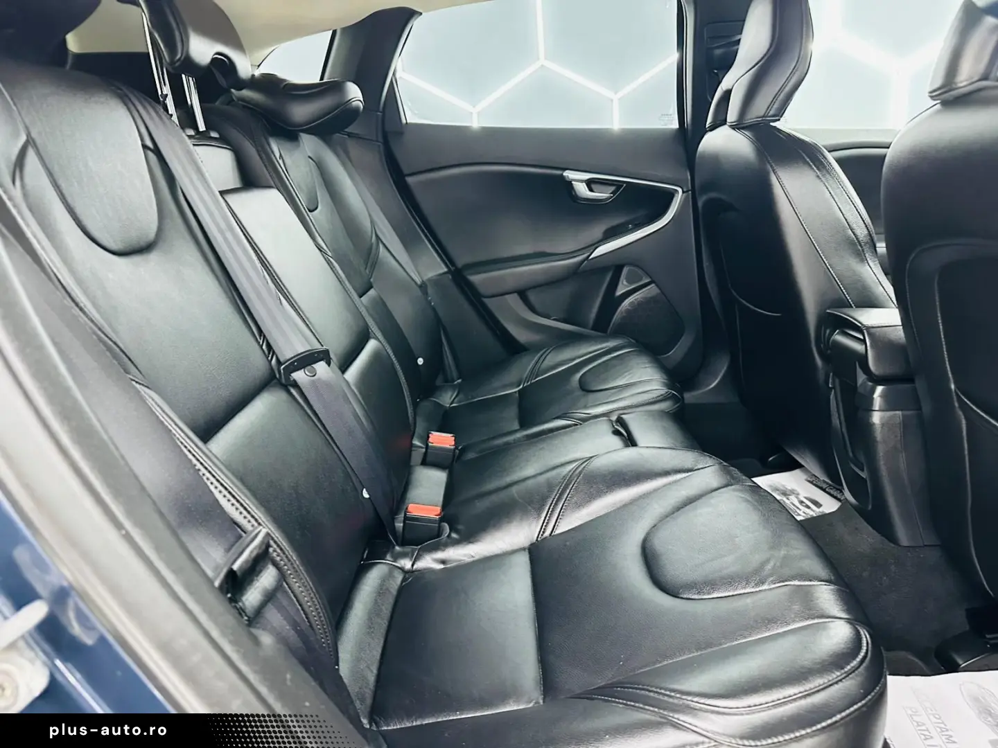 VOLVO V40 2015 1.6D E5 Garantie 12 Luni Rate Avans 0 Doar Cu