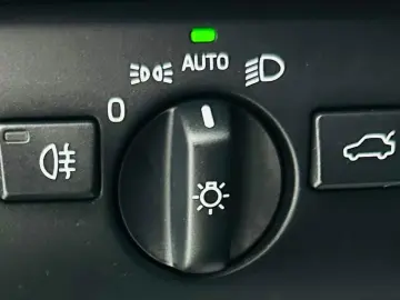 VOLVO V40 2015 1.6D E5 Garantie 12 Luni Rate Avans 0 Doar Cu