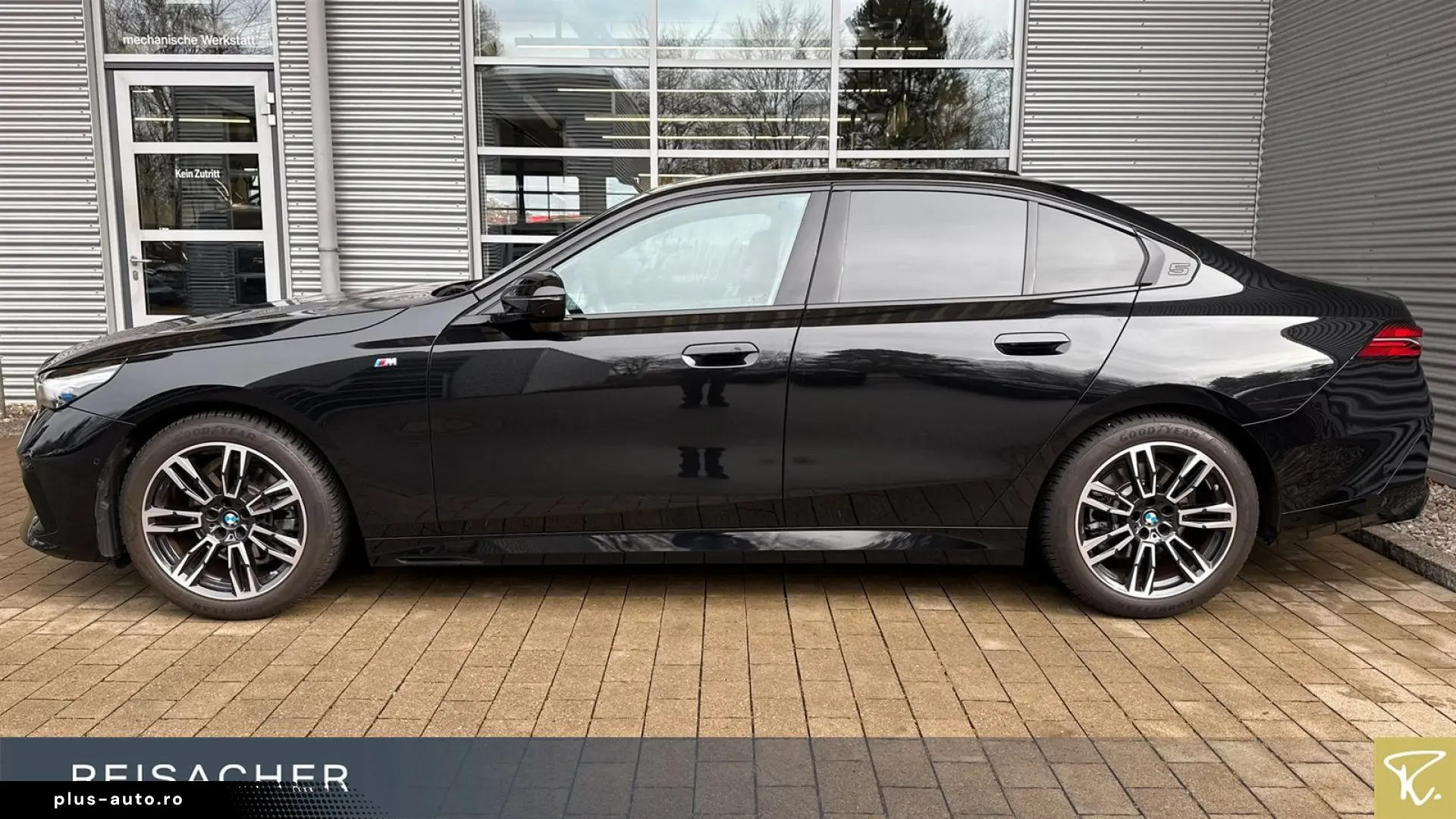 BMW 520i A Lim M-Sport ACC 360  HUD adLED H&K Sitzhg