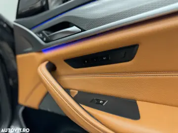 BMW M5 M550d xDrive AT