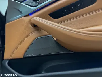 BMW M5 M550d xDrive AT