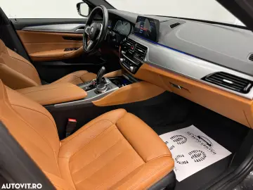 BMW M5 M550d xDrive AT
