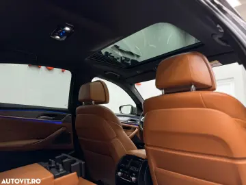 BMW M5 M550d xDrive AT