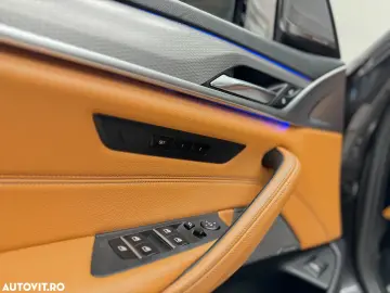 BMW M5 M550d xDrive AT