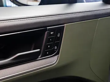 Porsche Cayenne Coupe II