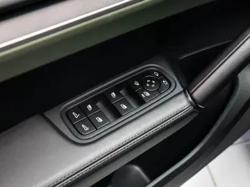 Porsche Cayenne Coupe II