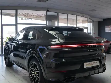 Porsche Cayenne Coupe II