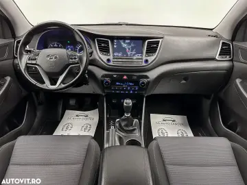 Hyundai Tucson blue 1.7 CRDi 2WD Style