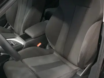 Audi A4 Lim. 40 TDI advanced