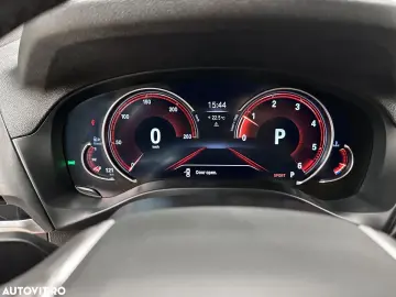 BMW X3 xDrive25d AT xLine