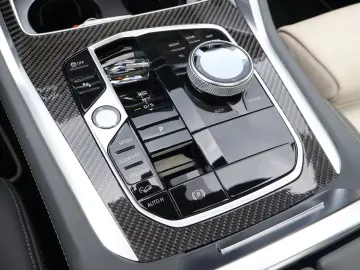 BMW X6 M60i DAP H K HUD GESTIK SOFT PANO SKY AHK 22