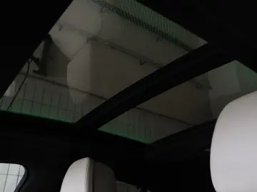 BMW X6 M60i DAP H K HUD GESTIK SOFT PANO SKY AHK 22