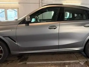 BMW X6 xDrive 40i M Sport LUFTF B W STHZ MASSA