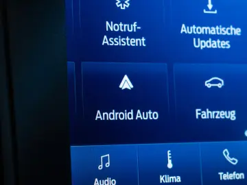 FORD Mustang GT 5.0 V8 Coupe B&O NAVI LEDER 1.HD