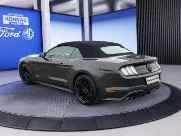 FORD Mustang Convertible GT California Special  Magne