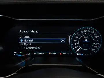 FORD Ford Mustang GT 5.0 V8 MAGNE-RIDE B&O 1.HAND