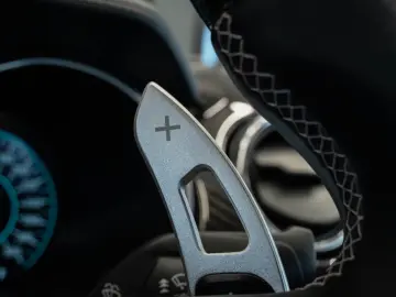 FORD Ford Mustang GT 5.0 V8 MAGNE-RIDE B&O 1.HAND