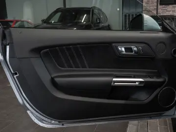 FORD Ford Mustang GT 5.0 V8 MAGNE-RIDE B&O 1.HAND