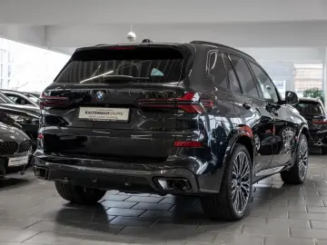 BMW X5 xDrive 30d M-Sport Pro FACEL. LED NAVI H K