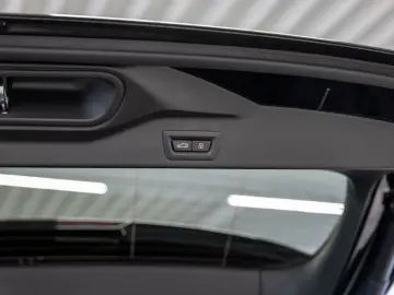 BMW X5 xDrive 30d M-Sport Pro FACEL. LED NAVI H K