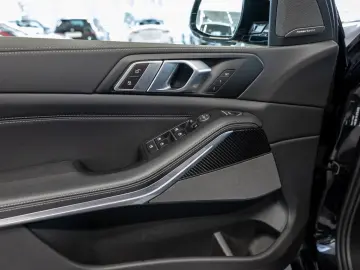 BMW X5 xDrive 30d M-Sport Pro FACEL. LED NAVI H K