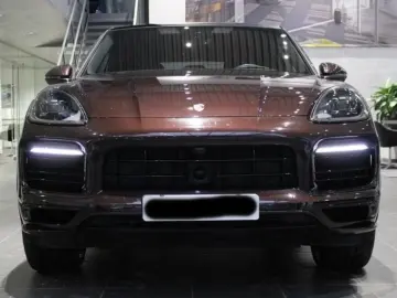 PORSCHE Cayenne Coupe E-Hybrid Platinum Edition Head-Up
