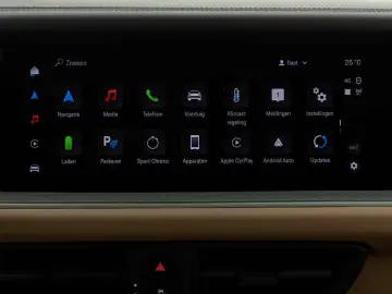 PORSCHE CAYENNE COUPE E-HYBRID PANO B-DISPLAY MASSAGE 21