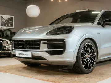 PORSCHE Cayenne Coupe E-Hybrid FACELIFT