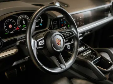 PORSCHE Cayenne Coupe E-Hybrid FACELIFT