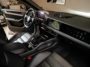 PORSCHE Cayenne Coupe E-Hybrid FACELIFT