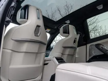 BMW 740d M SPORT.INDIVIDUAL.MASSAGE.SOFTCL.SKY.B&W.