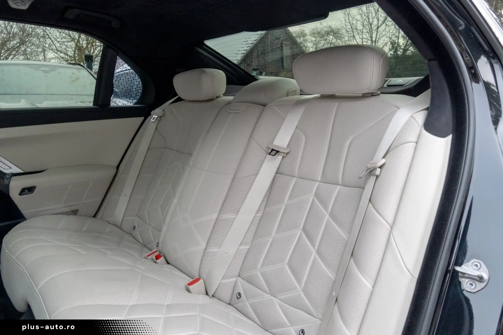 BMW 740d M SPORT.INDIVIDUAL.MASSAGE.SOFTCL.SKY.B&W.