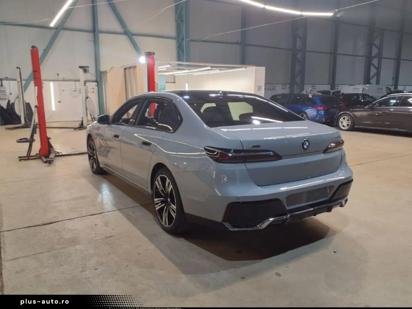 BMW 740d xDr M SPORT FondEnt AHK SkyL StHz 360 DAPro