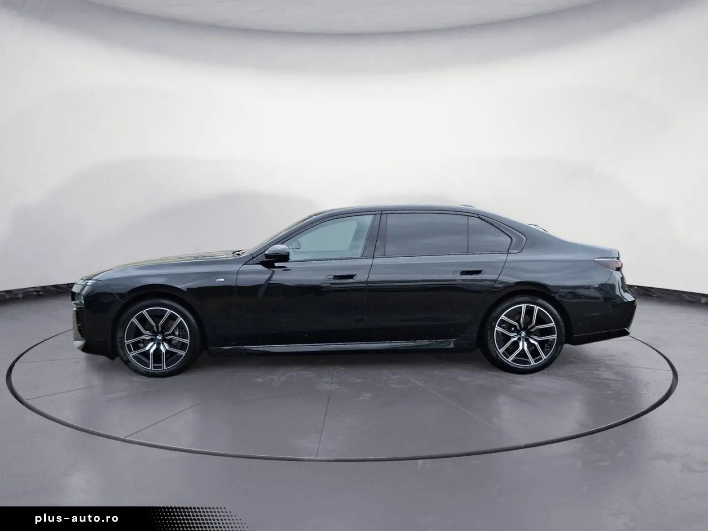 BMW 740d xDrive M SPORT Panorama Sky Lounge Driving