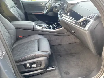 BMW X5 M60 i xDrive NP 143.000€