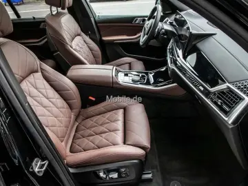 BMW X5 M60i Navi HeadUp h k Pano RKam AHK Stndheizng
