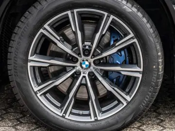 BMW X5 M60i Navi HeadUp h k Pano RKam AHK Stndheizng