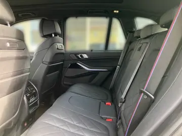 BMW X5 M60i xDrive HUD Pano DA  H K AHK STH PA Pro